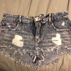 Bullhead high rise short size 5